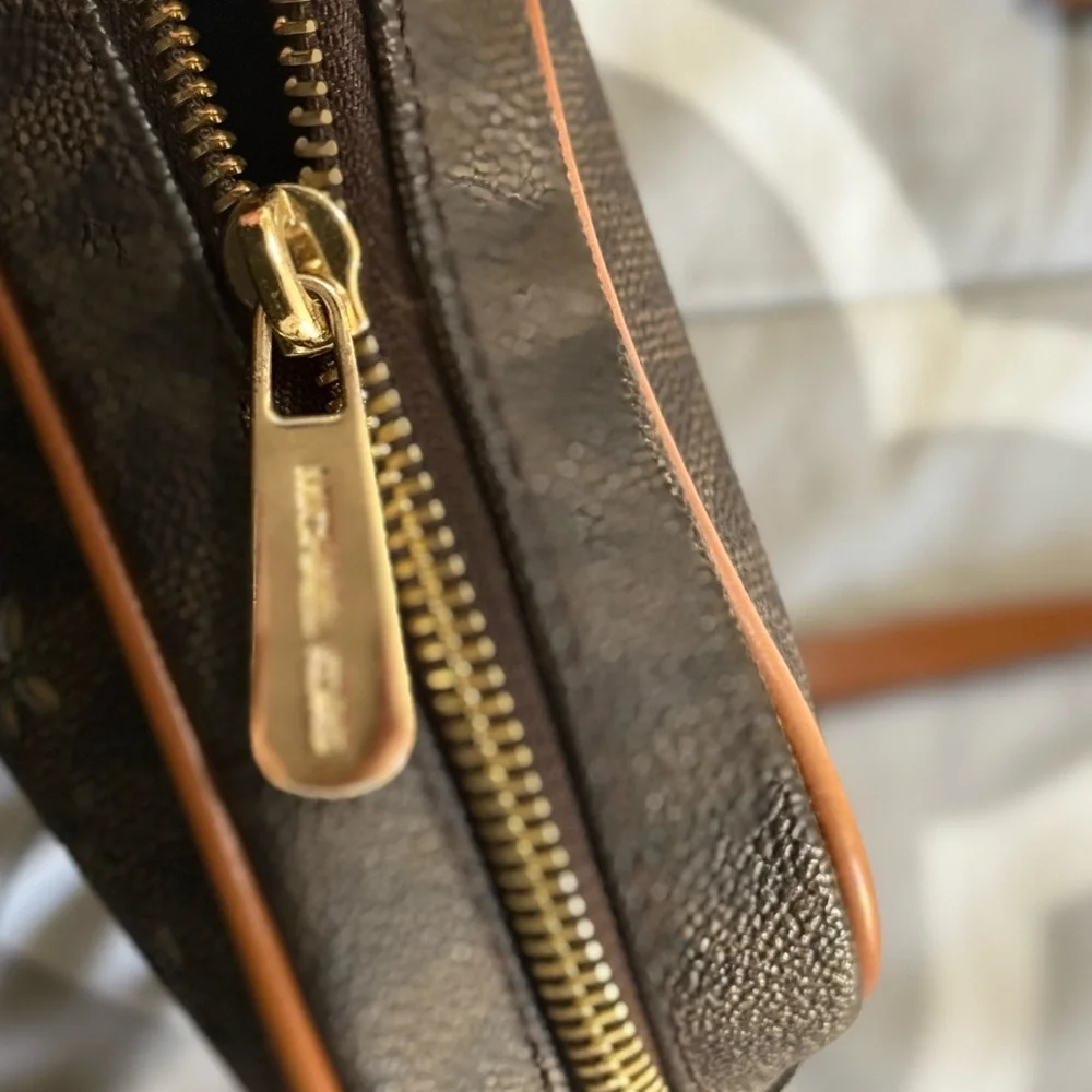 Michael Kors Brown Crossbody Bag with Gold Chain Detail